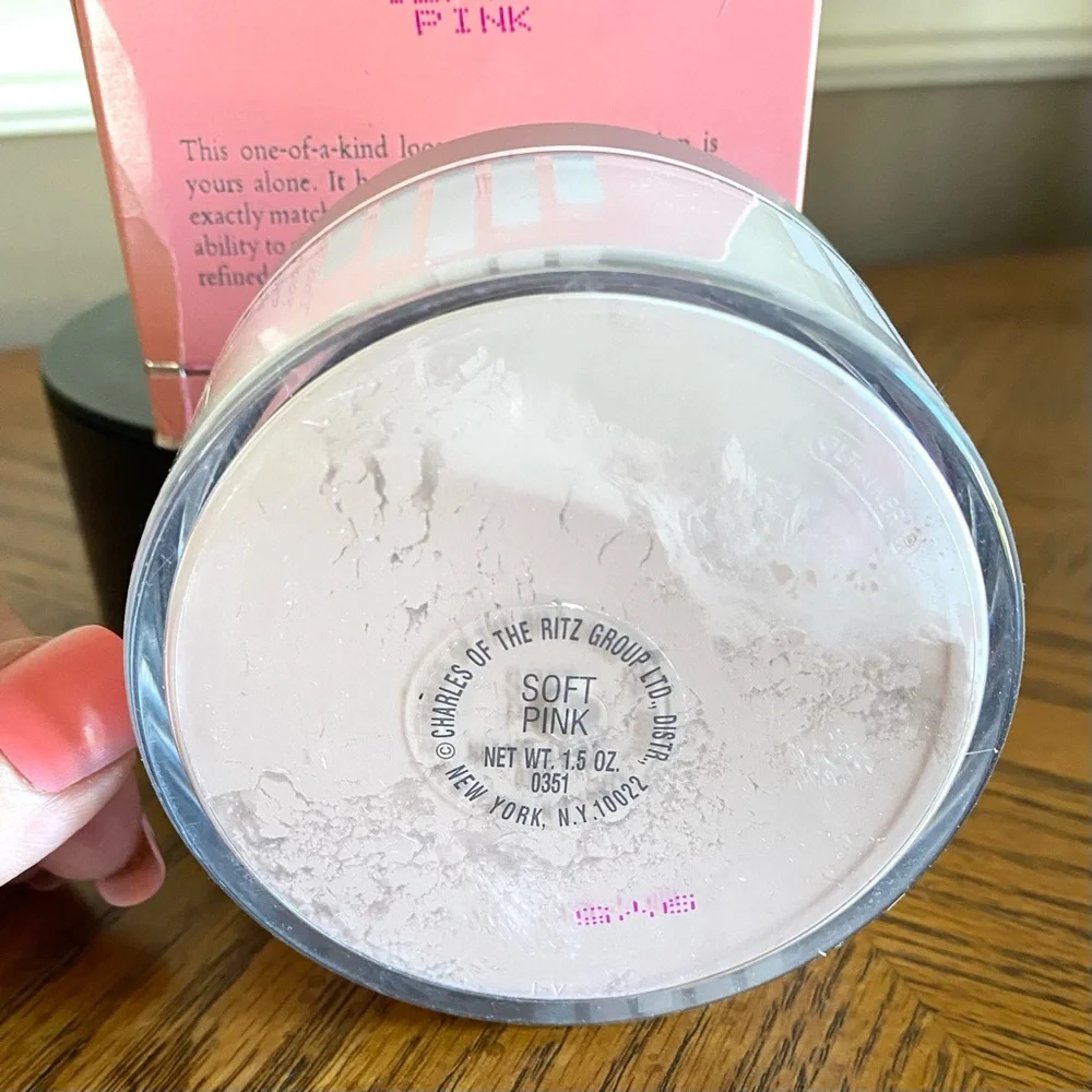 5/$25 Charles of the Ritz Loose Powder with Brush - Pink for a light brightner